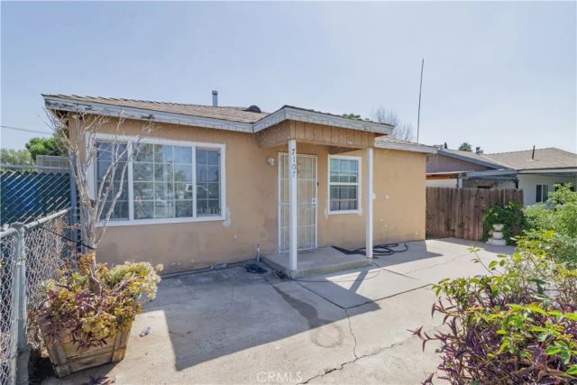 7107 Olive, Highland, CA 92346