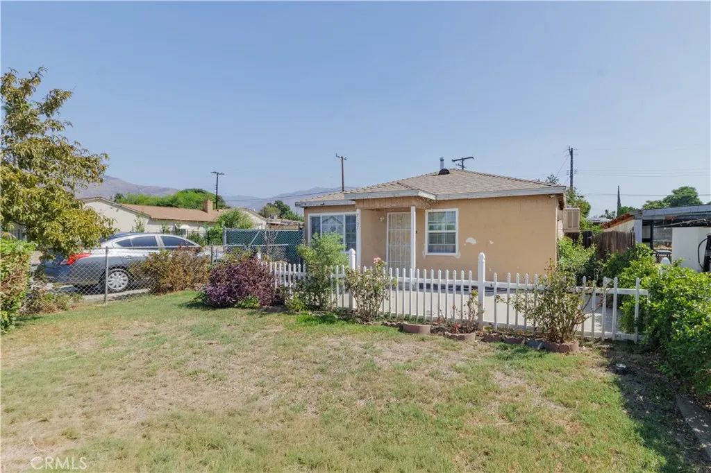 7107 Olive, Highland, CA 92346