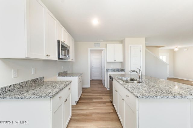 37 Tuscarora Drive, La Grange, NC 28551