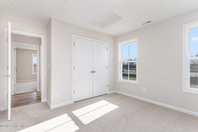 37 Tuscarora Drive, La Grange, NC 28551