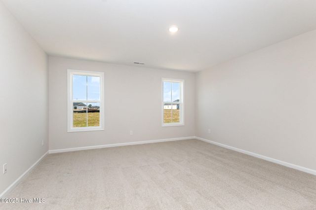 37 Tuscarora Drive, La Grange, NC 28551