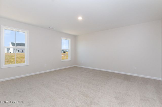 37 Tuscarora Drive, La Grange, NC 28551