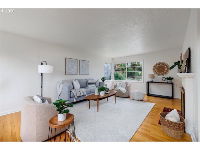 4205 Ne 18TH Ave, Portland, OR 97211