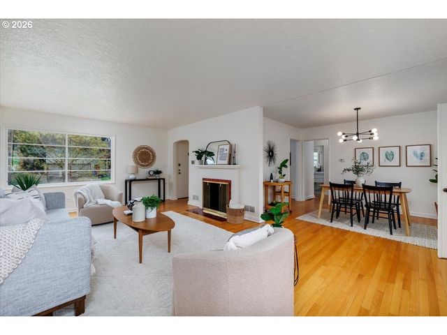 4205 Ne 18TH Ave, Portland, OR 97211