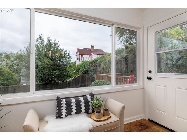 4205 Ne 18TH Ave, Portland, OR 97211