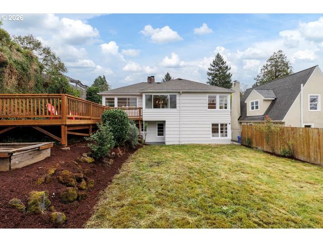 4205 Ne 18TH Ave, Portland, OR 97211