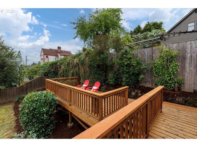 4205 Ne 18TH Ave, Portland, OR 97211