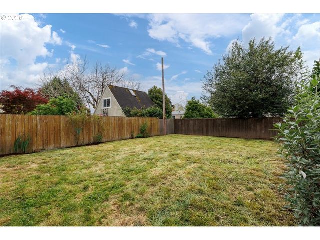 4205 Ne 18TH Ave, Portland, OR 97211