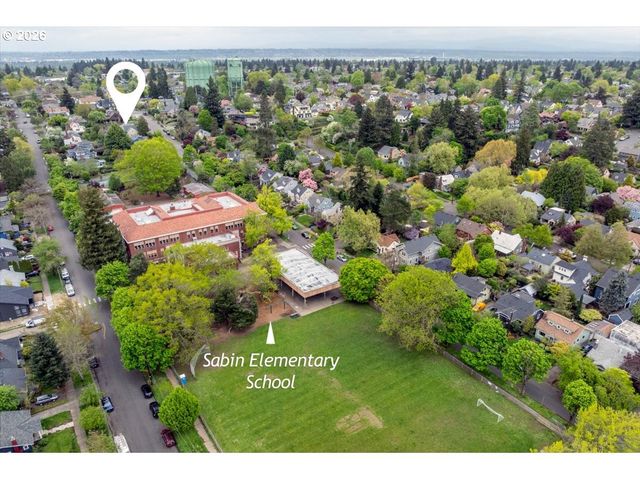 4205 Ne 18TH Ave, Portland, OR 97211