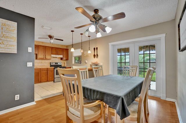 125 Seagull Court, Royal Palm Beach, FL 33411