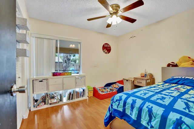 125 Seagull Court, Royal Palm Beach, FL 33411