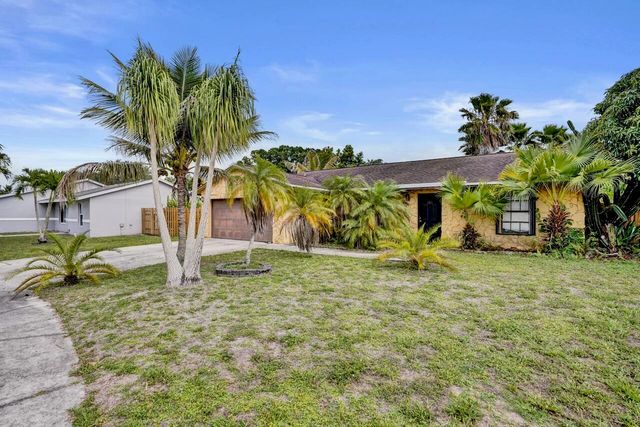 125 Seagull Court, Royal Palm Beach, FL 33411