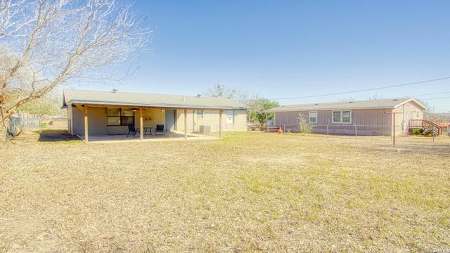 406 Pine, Kenedy, TX 78119