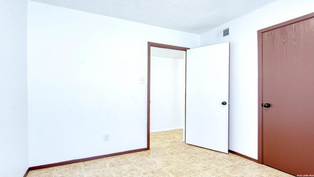 406 Pine, Kenedy, TX 78119