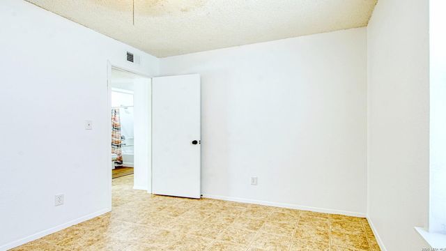 406 Pine, Kenedy, TX 78119