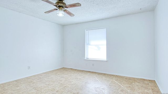 406 Pine, Kenedy, TX 78119