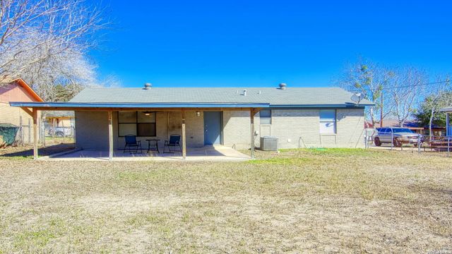 406 Pine, Kenedy, TX 78119