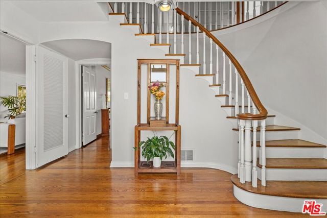 3314 Wonder View Drive, Los Angeles, CA 90068