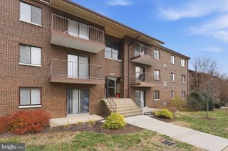 6230 EDSALL RD #403, Alexandria, VA 22312