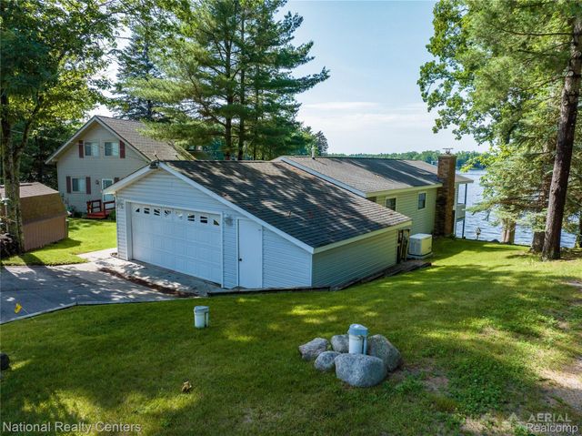 2103 Ojibway Trail N, Mills Township, MI 48661
