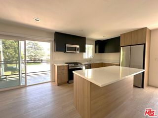 3807 W Heffron Drive 201, Burbank, CA 91505