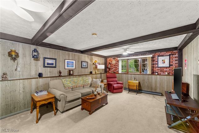 176 Pinewood Drive, Elyria, OH 44035