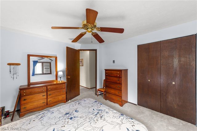176 Pinewood Drive, Elyria, OH 44035