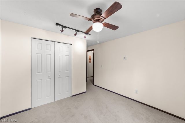 176 Pinewood Drive, Elyria, OH 44035