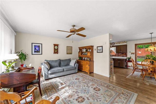 176 Pinewood Drive, Elyria, OH 44035