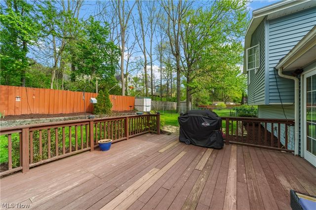 176 Pinewood Drive, Elyria, OH 44035