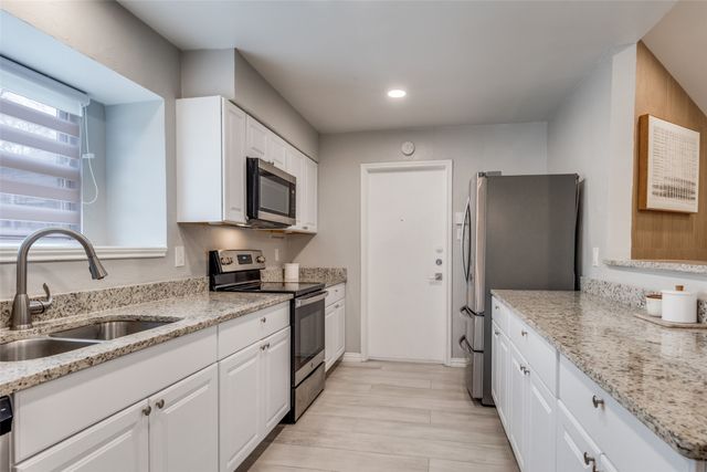 3201 Kingswood Drive, Garland, TX 75040