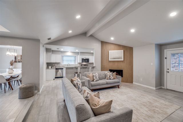 3201 Kingswood Drive, Garland, TX 75040