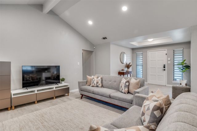 3201 Kingswood Drive, Garland, TX 75040