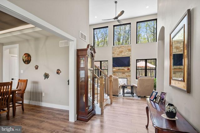 233 EUROPEAN DR, Fleetwood, PA 19522