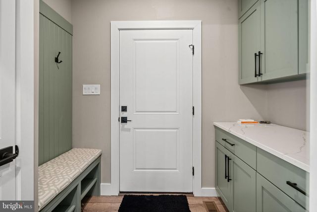 233 EUROPEAN DR, Fleetwood, PA 19522