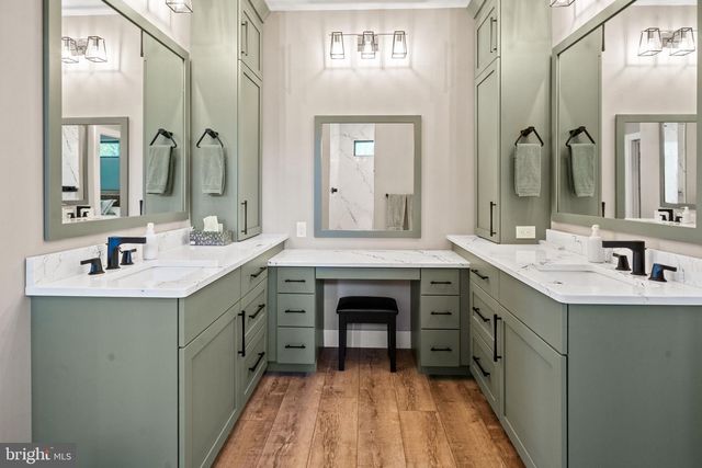 233 EUROPEAN DR, Fleetwood, PA 19522