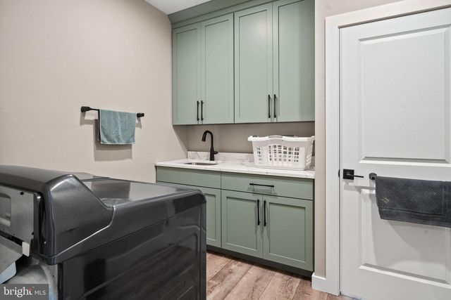 233 EUROPEAN DR, Fleetwood, PA 19522