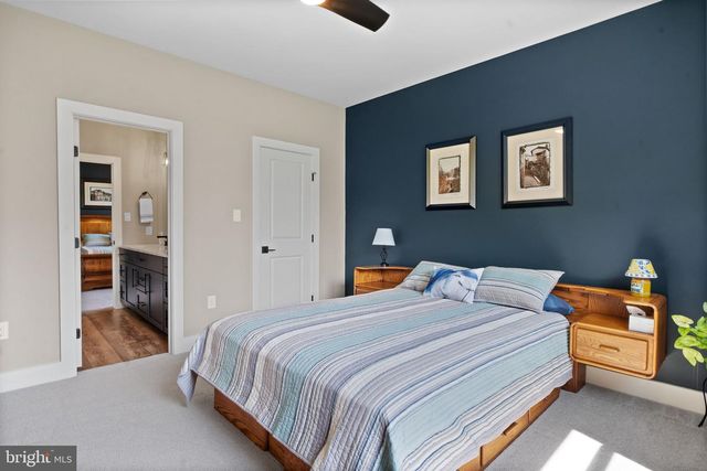 233 EUROPEAN DR, Fleetwood, PA 19522