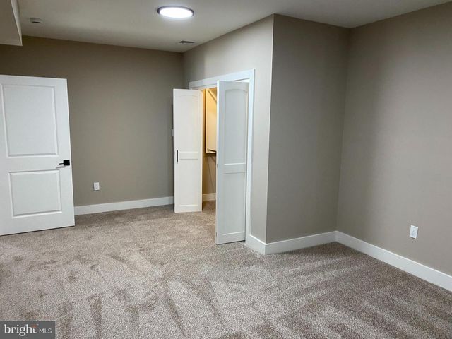 233 EUROPEAN DR, Fleetwood, PA 19522