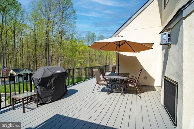 233 EUROPEAN DR, Fleetwood, PA 19522