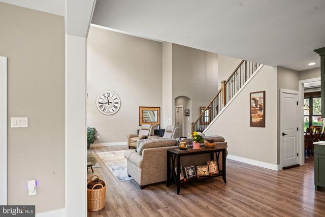 233 EUROPEAN DR, Fleetwood, PA 19522