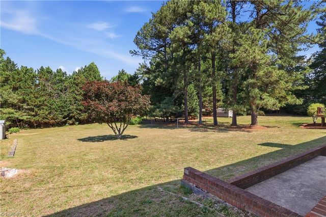4204 Rose Lake Drive, Greensboro, NC 27407