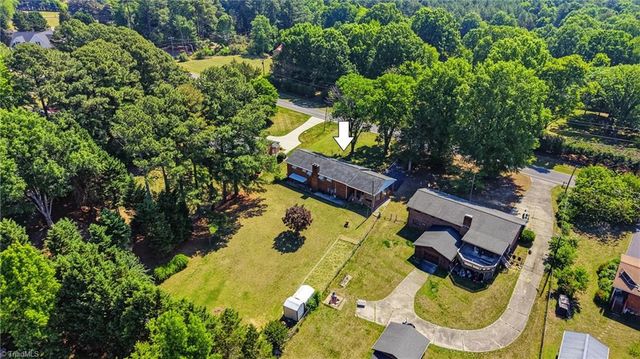 4204 Rose Lake Drive, Greensboro, NC 27407