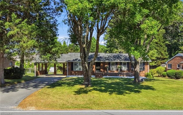 4204 Rose Lake Drive, Greensboro, NC 27407