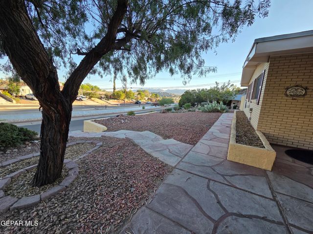 4249 CANTERBURY Drive, El Paso, TX 79902