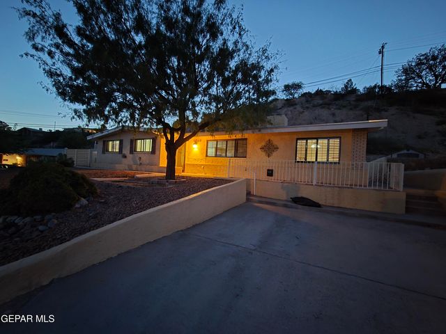 4249 CANTERBURY Drive, El Paso, TX 79902