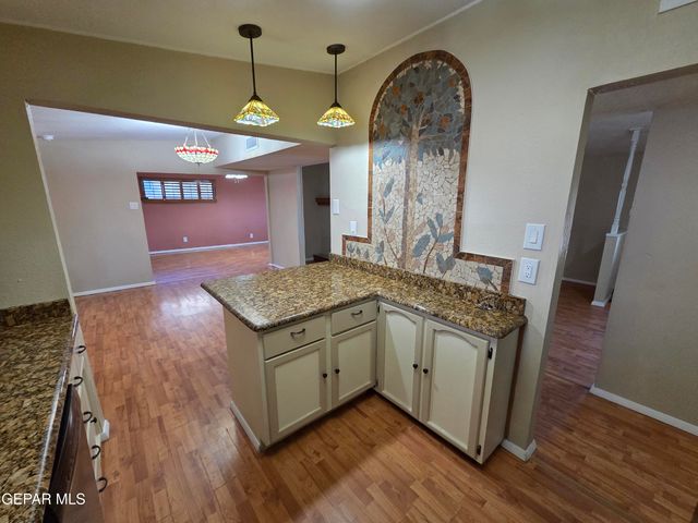 4249 CANTERBURY Drive, El Paso, TX 79902