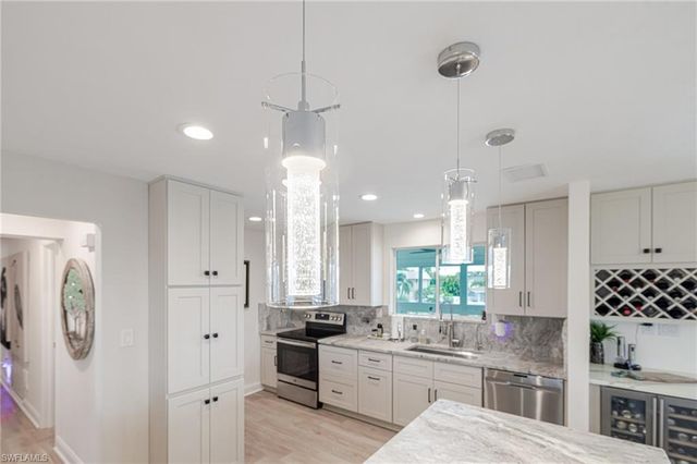 1671 Edith Esplanade 208, Cape Coral, FL 33904