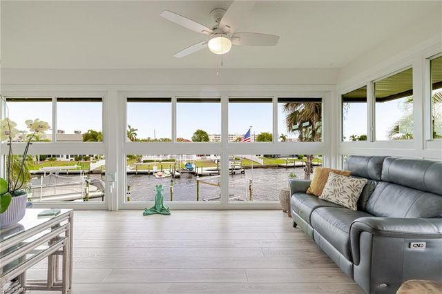 1671 Edith Esplanade 208, Cape Coral, FL 33904