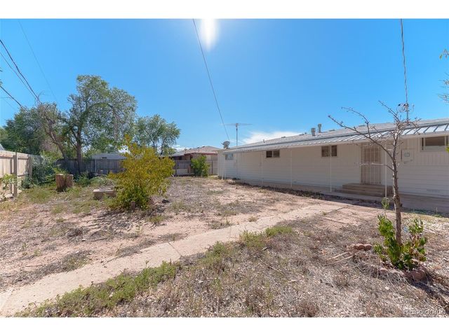 380 N 11th Ave, Brighton, CO 80601
